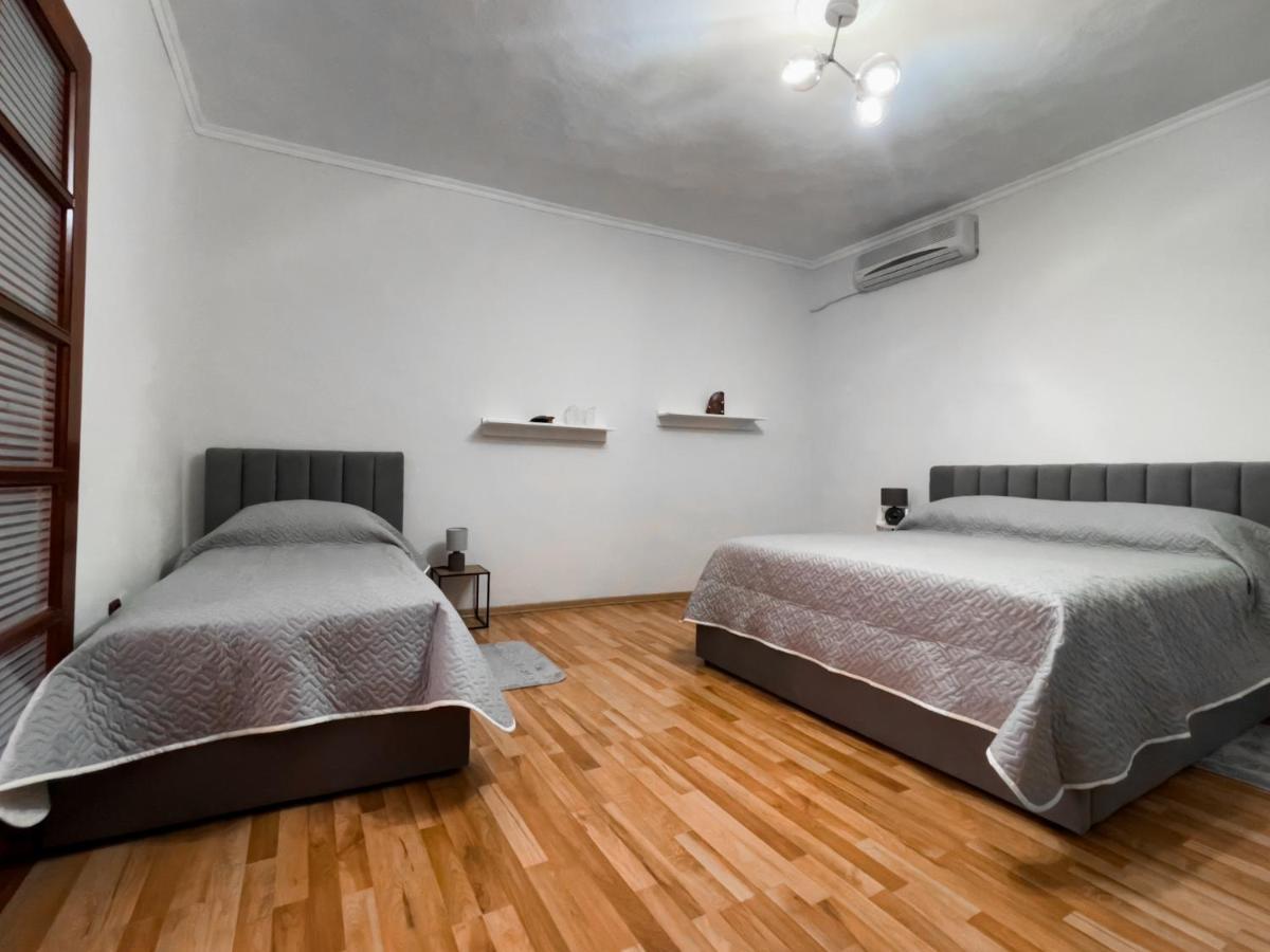 Vila Kodra Tirana Exterior foto